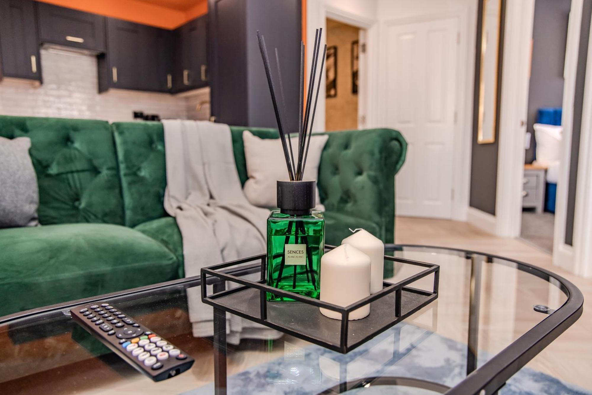 Super Central 2 Bedroom Flat I Next To Shopping Center & Brighton Beach Екстер'єр фото