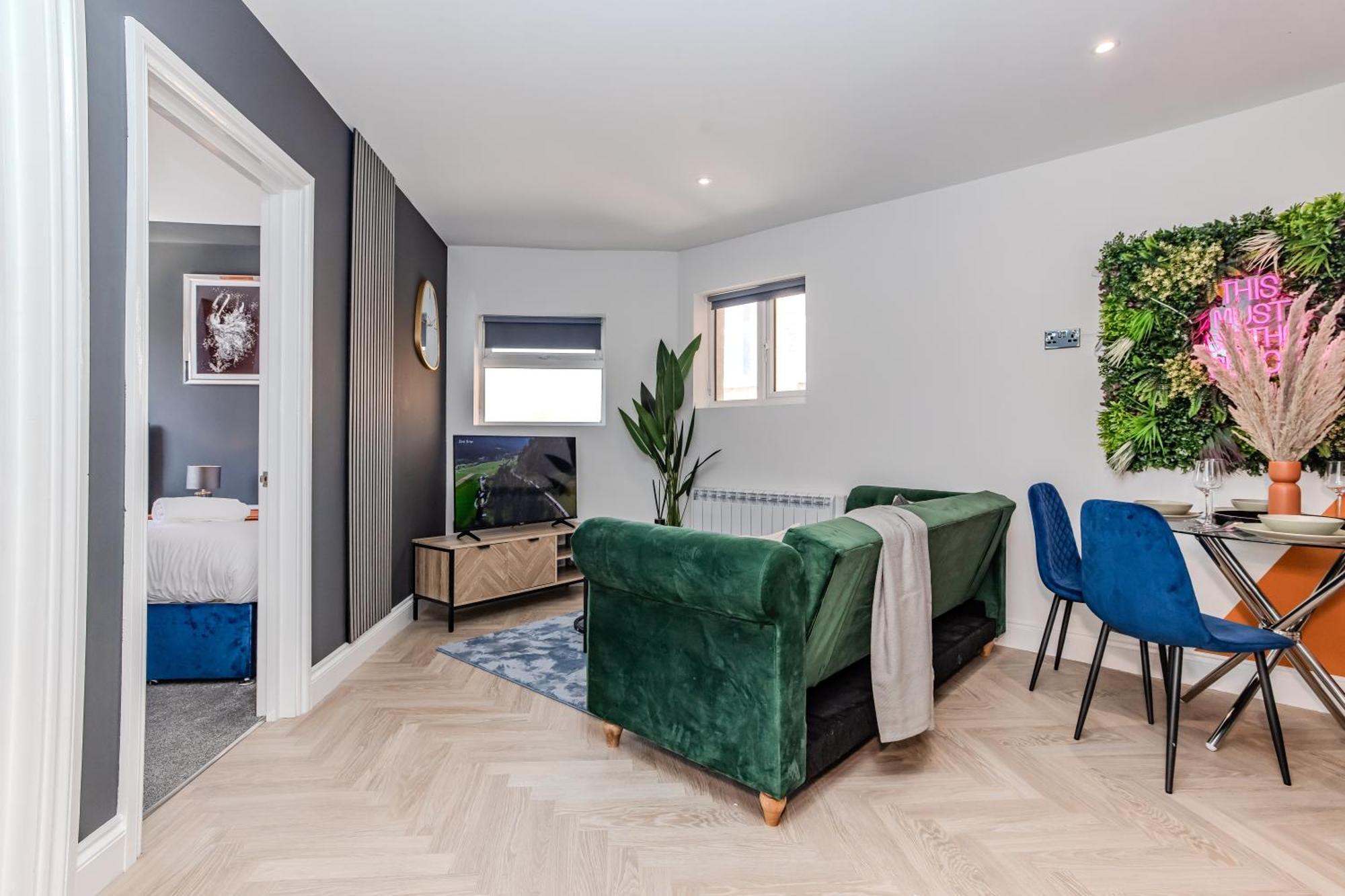 Super Central 2 Bedroom Flat I Next To Shopping Center & Brighton Beach Екстер'єр фото