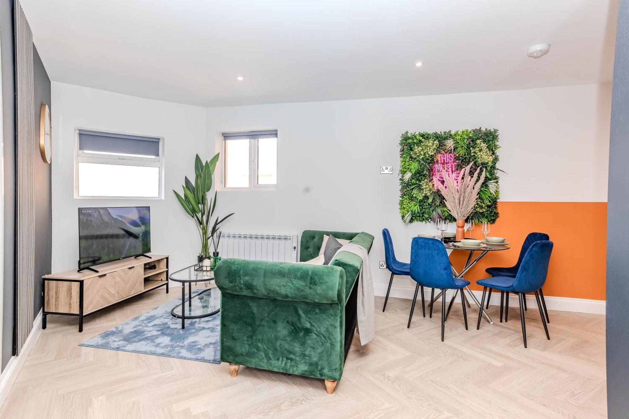 Super Central 2 Bedroom Flat I Next To Shopping Center & Brighton Beach Екстер'єр фото