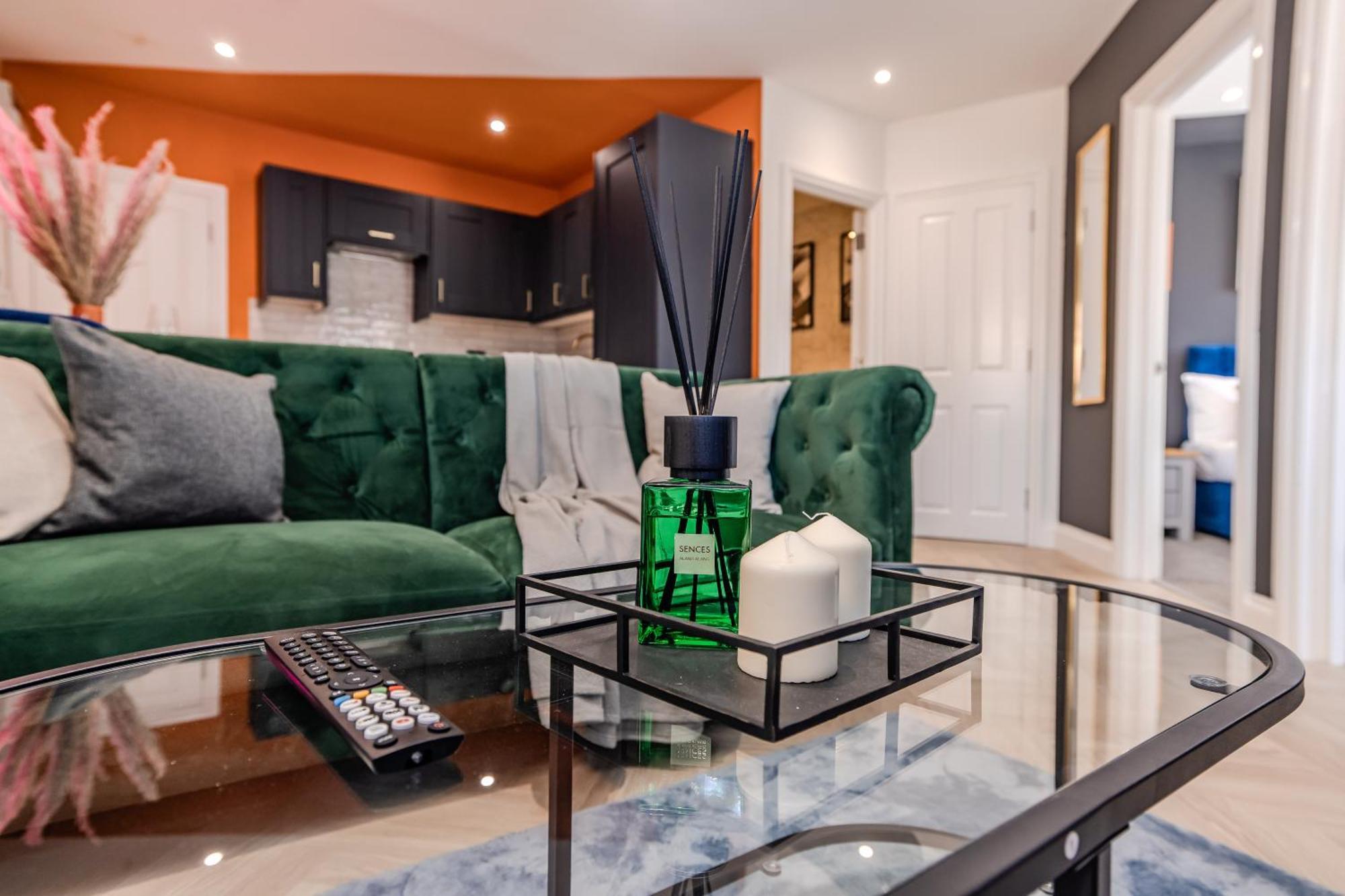 Super Central 2 Bedroom Flat I Next To Shopping Center & Brighton Beach Екстер'єр фото